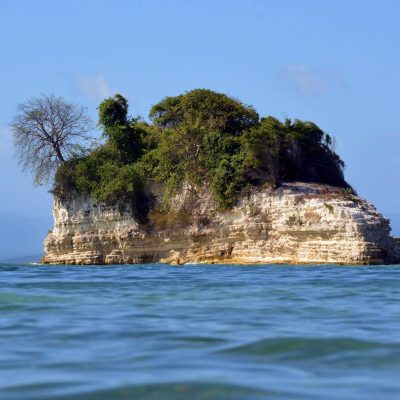 L’île oubliée