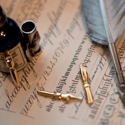 scrive in corsu